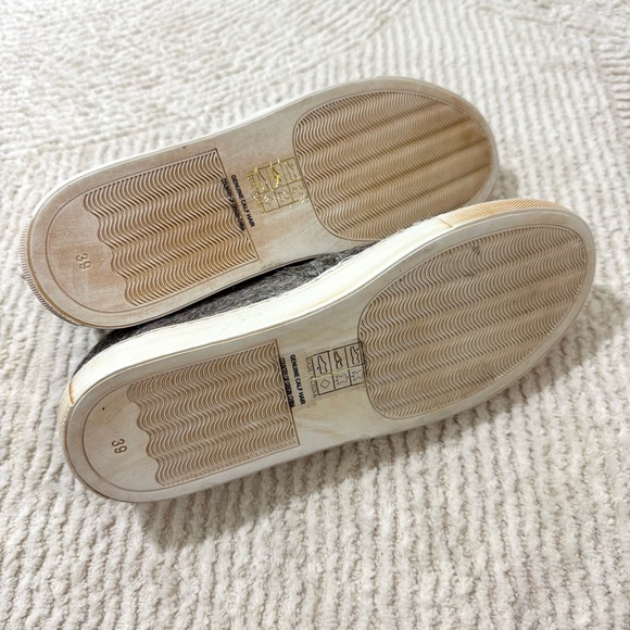 Chocolat Blu Noella Slip On Sneaker Grey Calf Hair Grommet Detail Size 39 US 8 - Picture 7 of 11